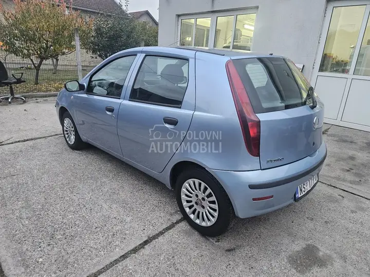 Fiat Punto 2013 photo 4