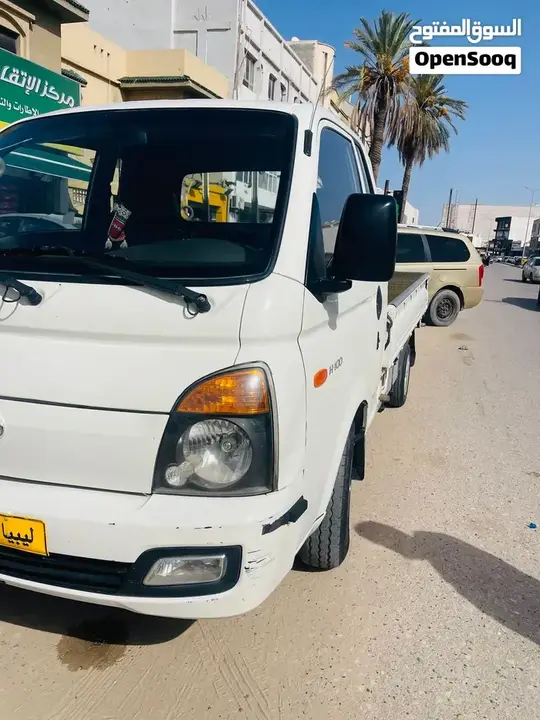 Hyundai H 100