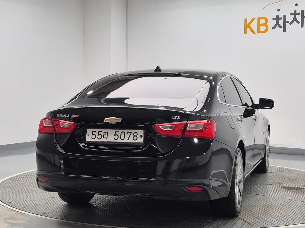 Chevrolet Malibu 2017 photo 3