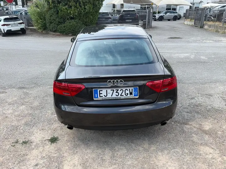Audi A5 2011 photo 5