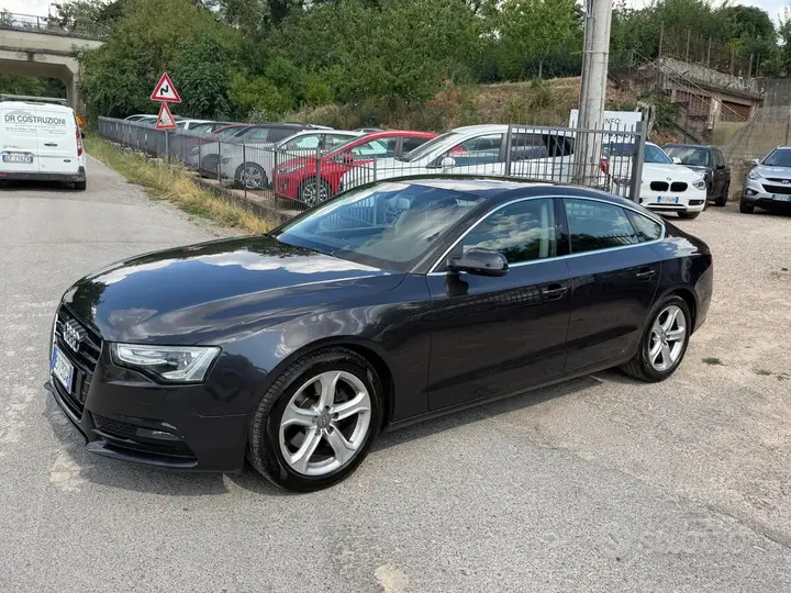 Audi A5 2011 photo 2