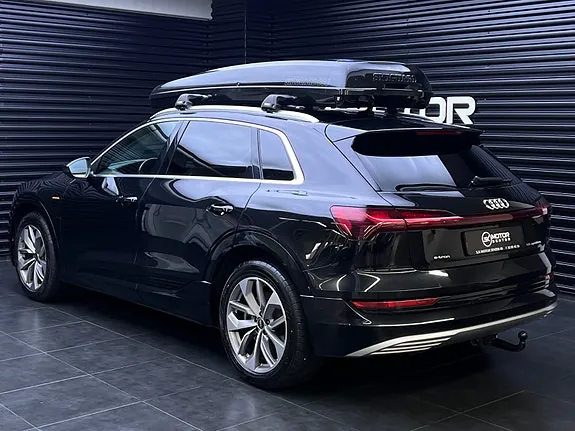 Audi E-Tron 2023 photo 2