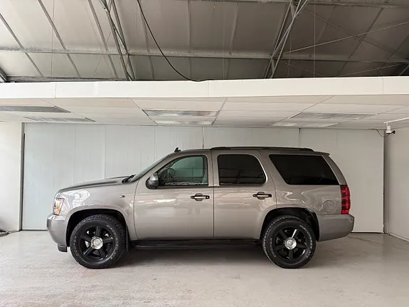 Chevrolet Tahoe 2007 photo 2
