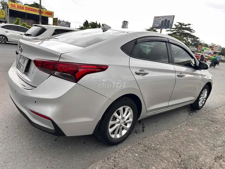 Hyundai Accent 2019 photo 5