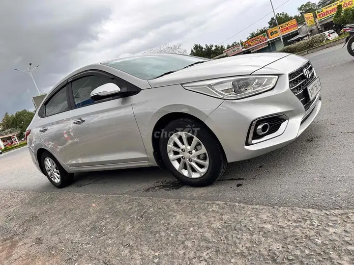 Hyundai Accent 2019 photo 2