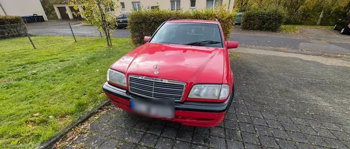 Mercedes-Benz C180