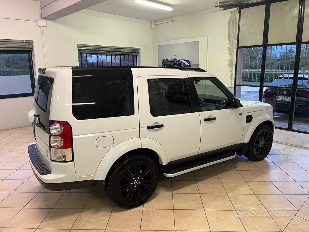 Land Rover Discovery 4 2013 photo 3