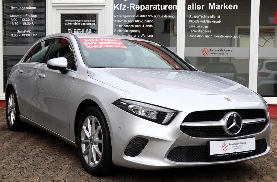 Mercedes-Benz A 220