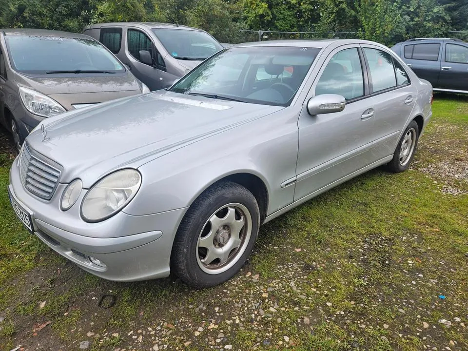 Mercedes-Benz E