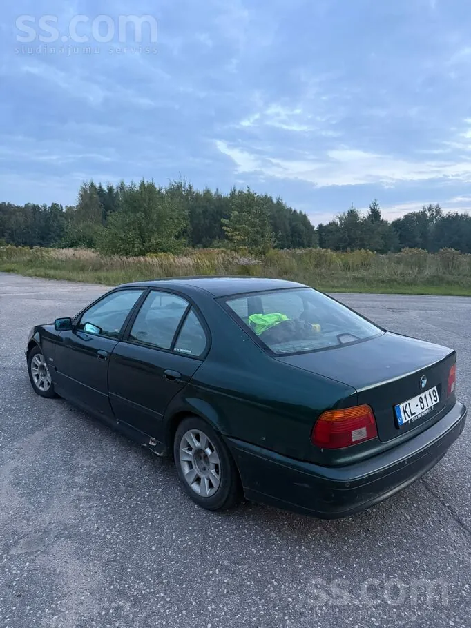 BMW E39 1996 photo 5