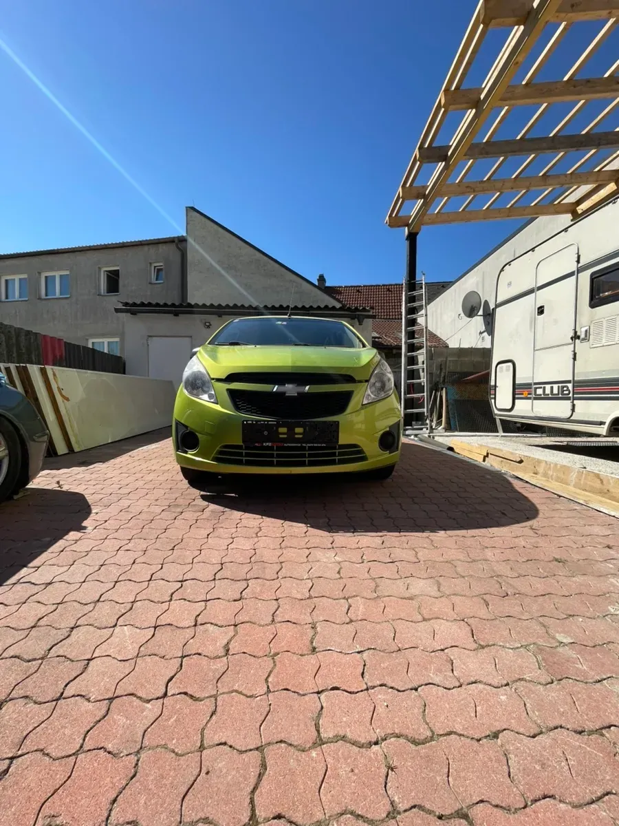 Chevrolet Spark 2010 photo 2