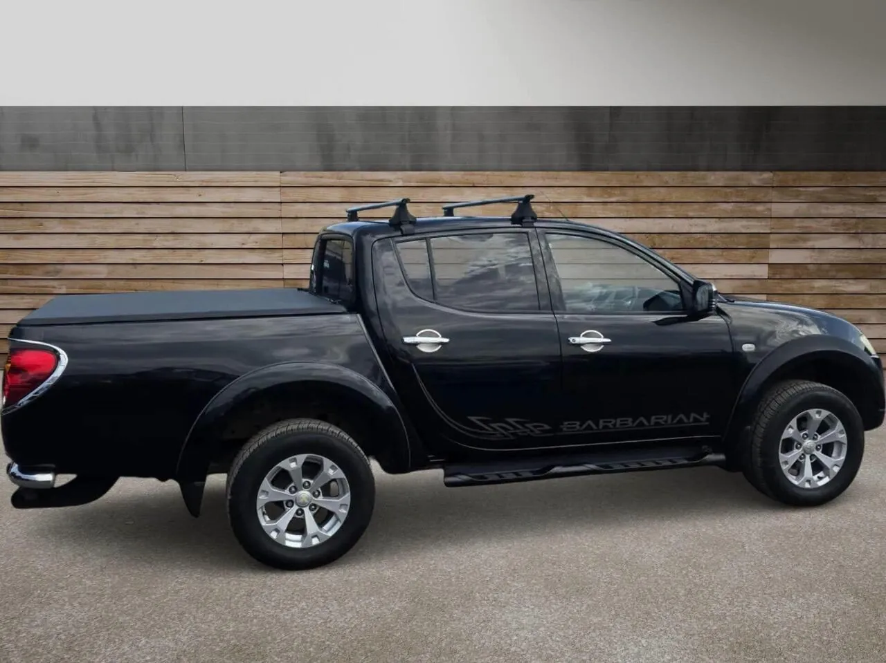 Mitsubishi L200 2011 photo 2