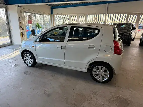 Suzuki Alto 2010 photo 5