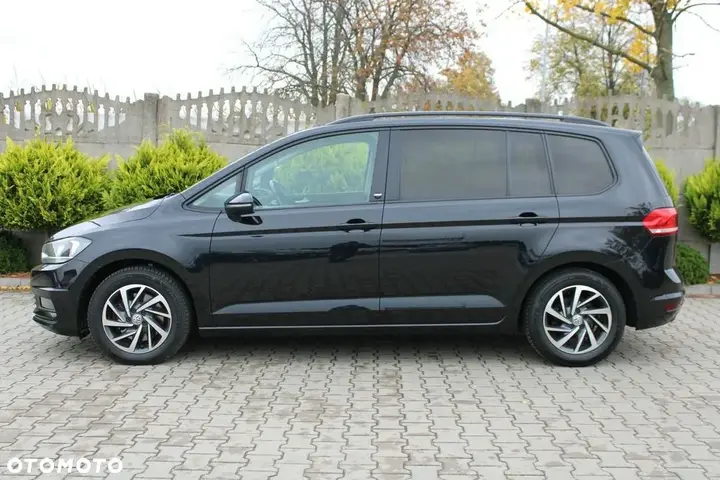 Volkswagen Touran 2018 photo 5