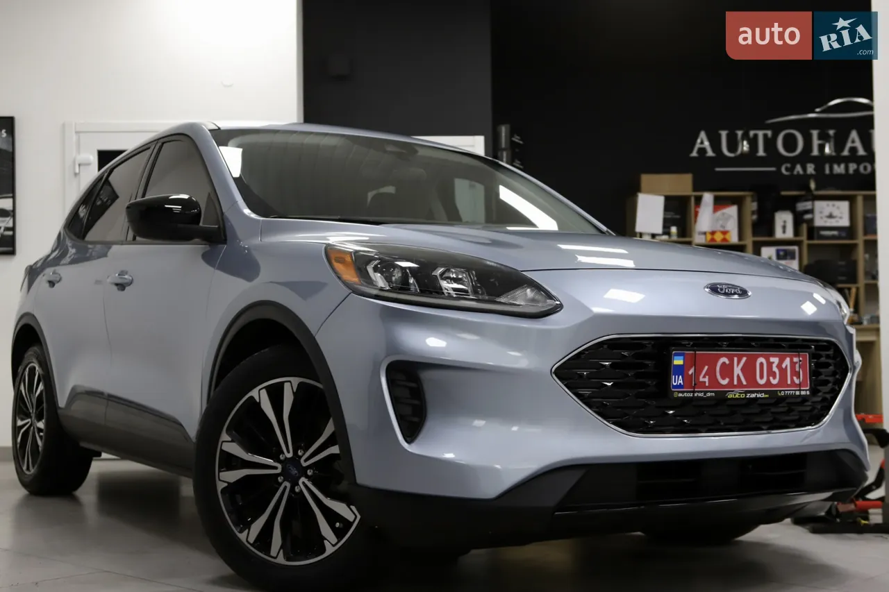 Ford Escape 2021 photo 2