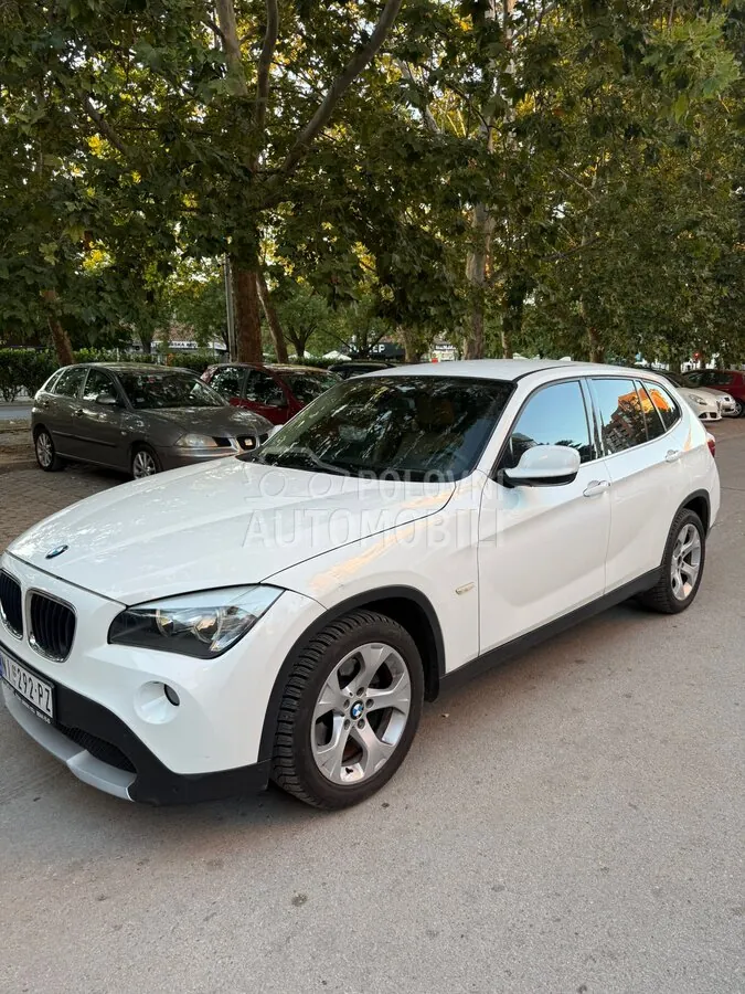 BMW X1 2012 photo 2