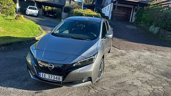 Nissan Leaf 2022 photo 2