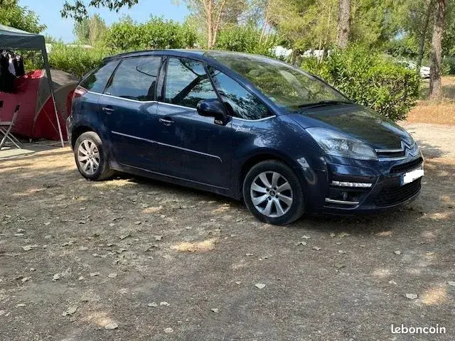 Citroen C4 Picasso 2011 photo 3