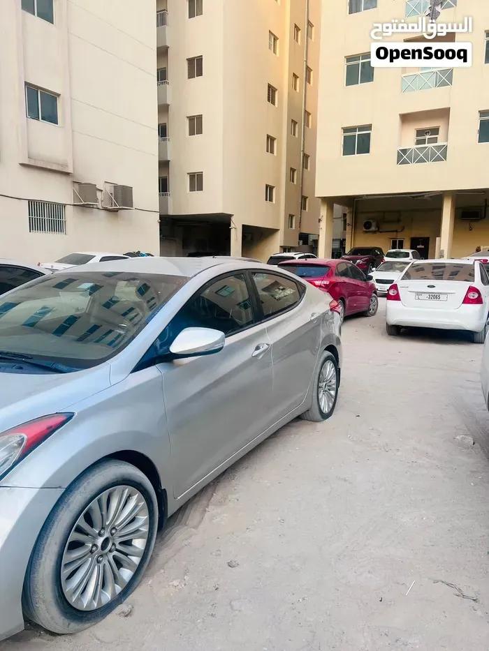 Hyundai Elantra 2012 photo 3