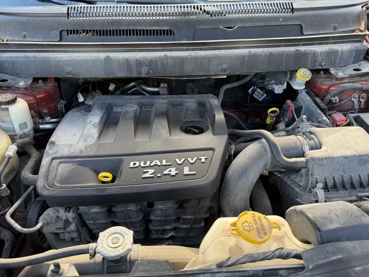 Dodge Journey 2012 photo 4