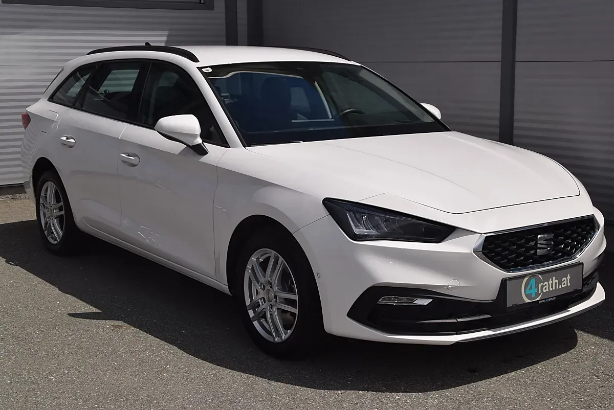 Seat Leon 2024 photo 2