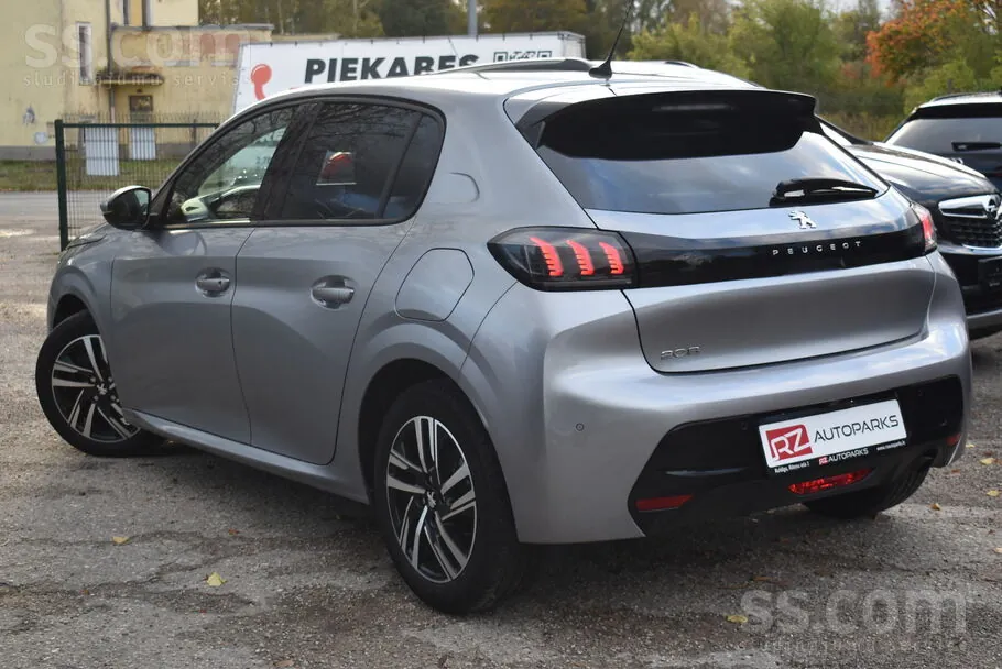 Peugeot 208 2021 photo 3