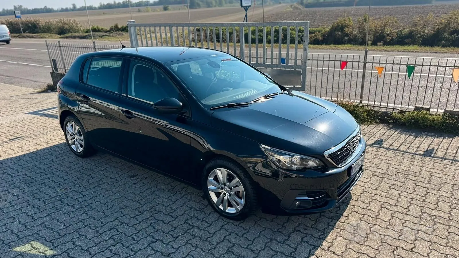 Peugeot 308 2018 photo 3