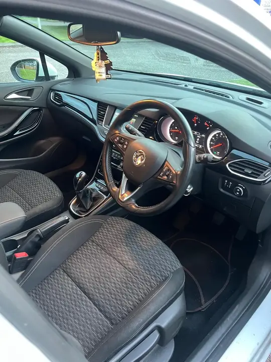Vauxhall Astra 2017 photo 4
