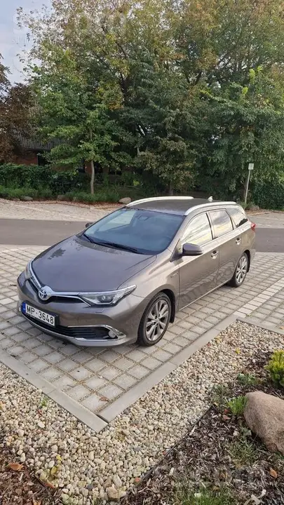 Toyota Auris 2016 photo 2