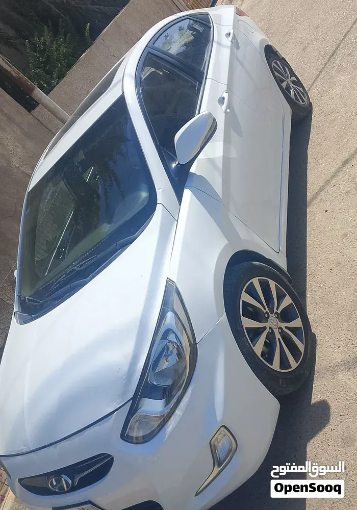 Hyundai Accent 2015 photo 5