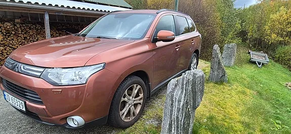 Mitsubishi Outlander 2013 photo 4