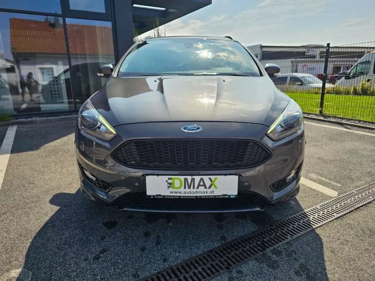 Ford Focus 2017 photo 2