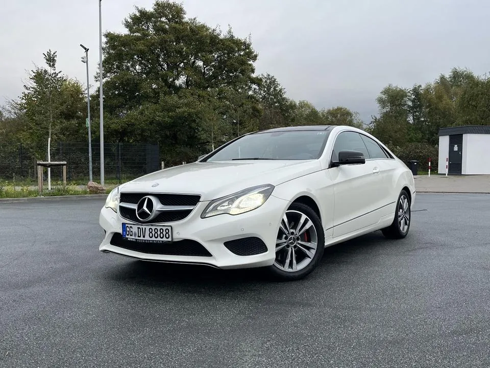 Mercedes-Benz E 200 Cgi Coupé