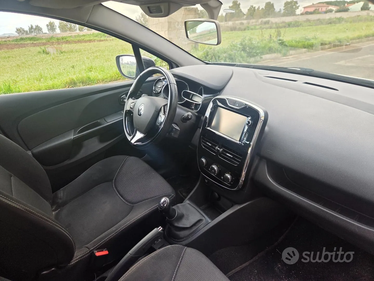 Renault Clio 2014 photo 4