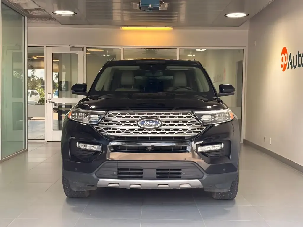 Ford Explorer 2022 photo 2