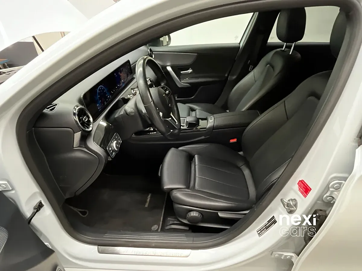 Mercedes-Benz A-Class 2018 photo 3