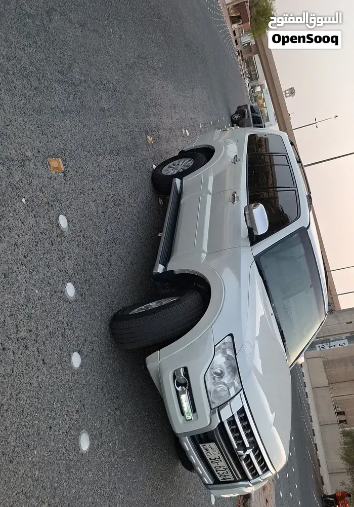 Mitsubishi Pajero 2015 photo 3