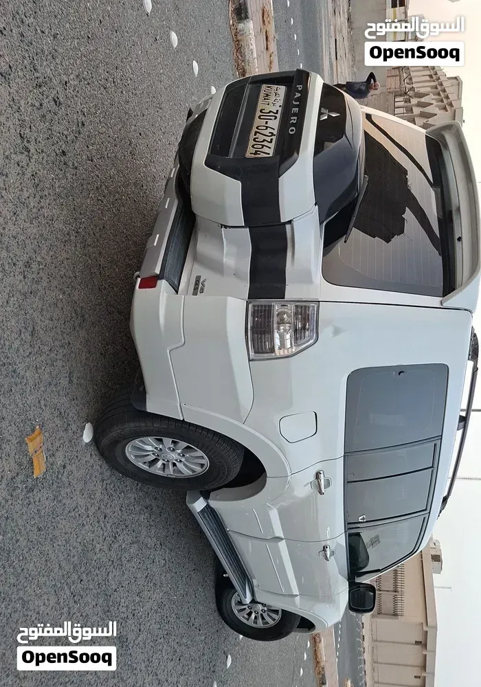 Mitsubishi Pajero 2015 photo 4