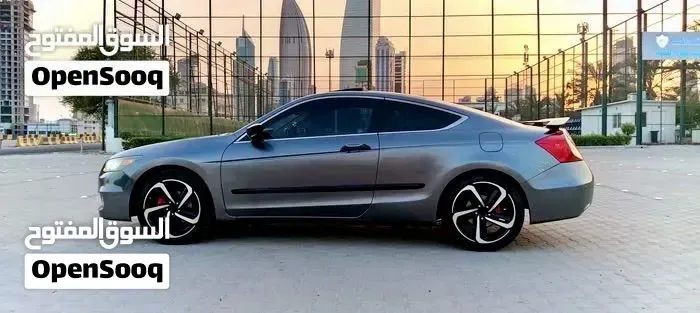 Honda Accord 2011 photo 2