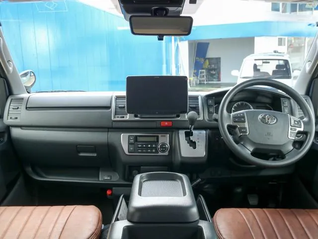 Toyota Hiace 2026 photo 2