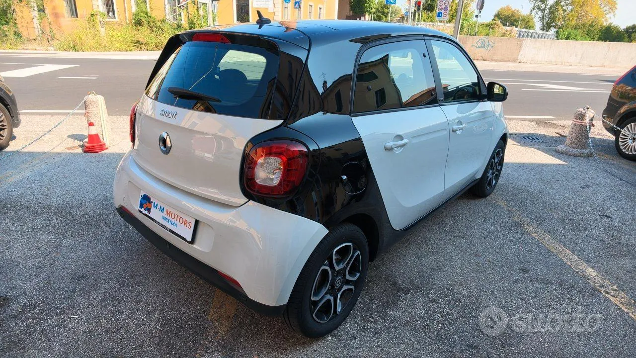 Smart Forfour 2017 photo 4