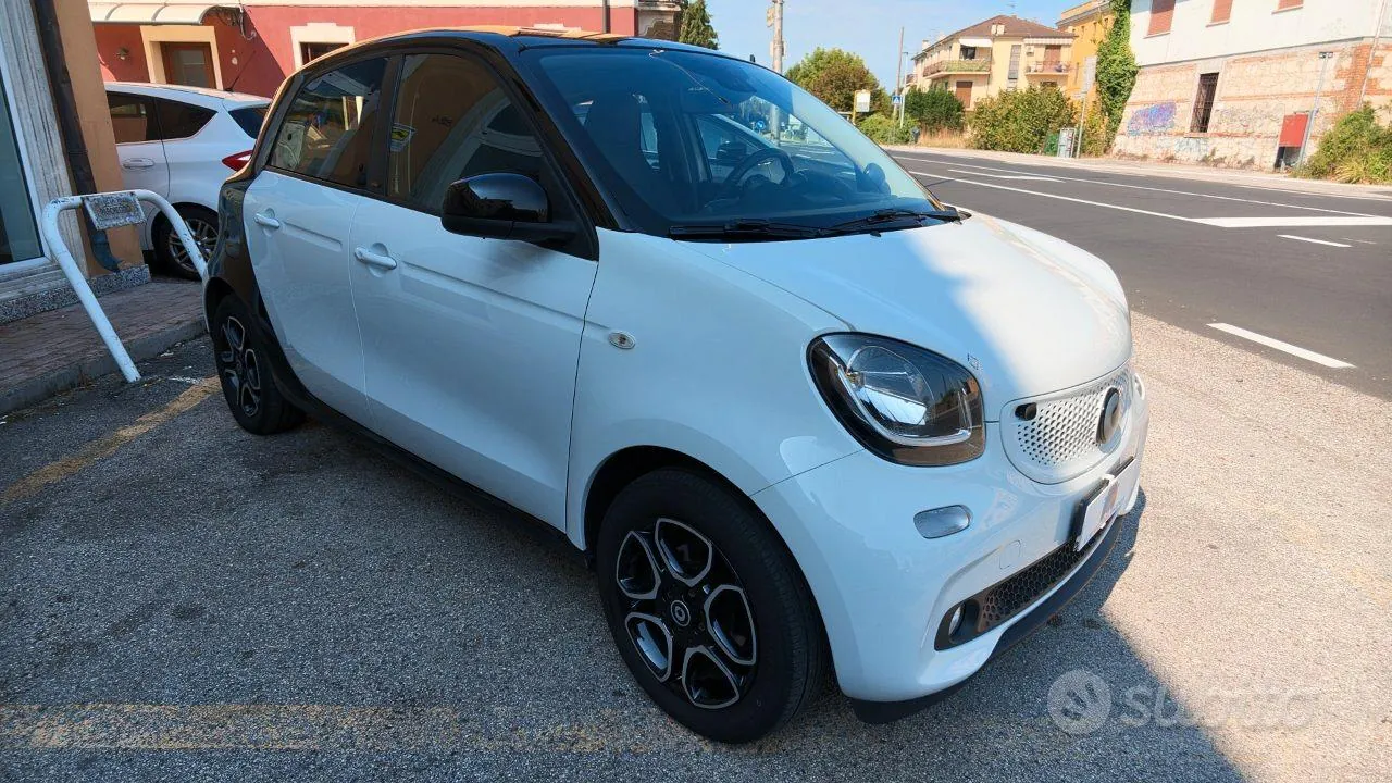 Smart Forfour 2017 photo 3