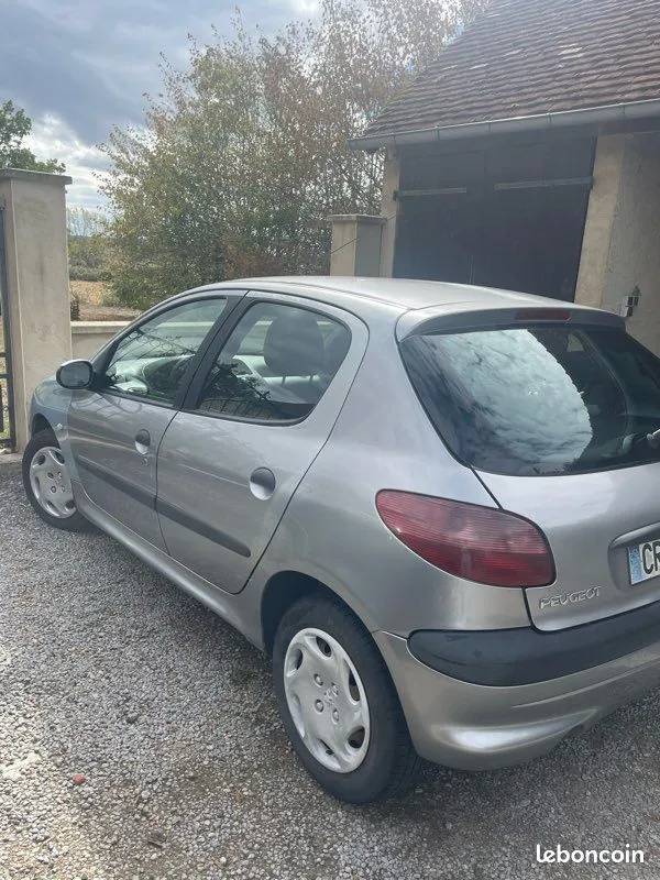 Peugeot 206