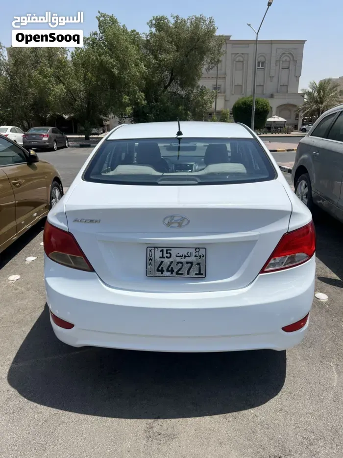 Hyundai Accent 2018 photo 4