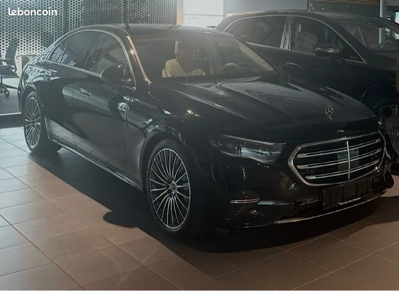 Mercedes-Benz E-Class 2025 photo 2
