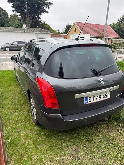 Peugeot 308 2010 photo 4