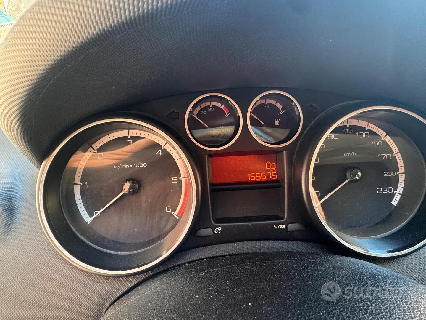 Peugeot 308 2010 photo 2