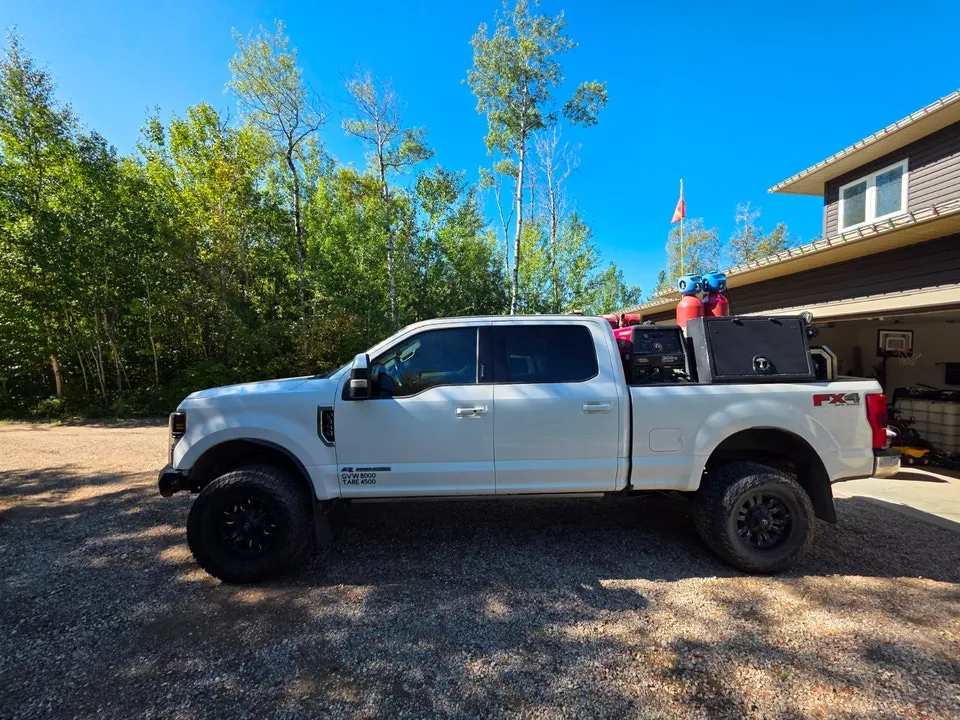 Ford F-350 Lariat