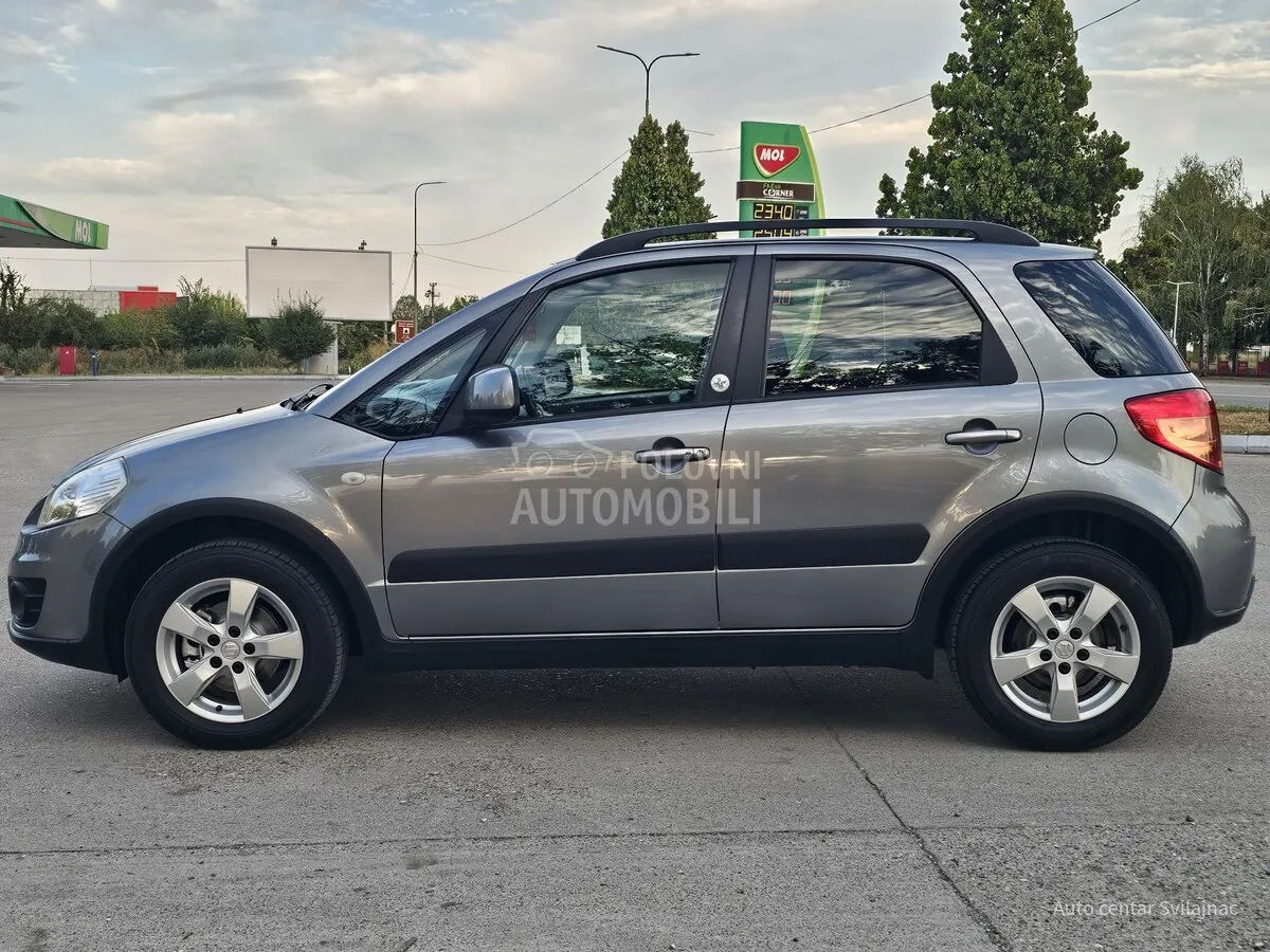 Suzuki Sx4 2011 photo 5