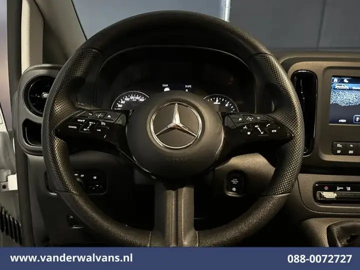 Mercedes-Benz Vito 2024 photo 4